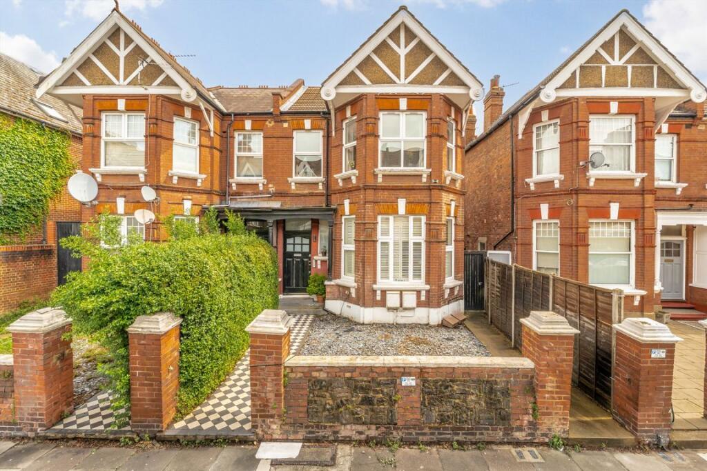 2 bed 1st Floor Flat for rent in Willesden. From Marsh & Parsons - Willesden Green