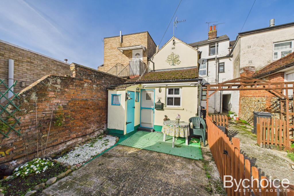 1 bed Cottage for rent in Halstead. From Bychoice - Sudbury 1 bed Cottage for rent in Halstead. From Bychoice - Sudbury