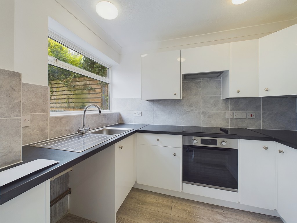 5 bed Town House for rent in Horsham. From Martin & Co - Horsham