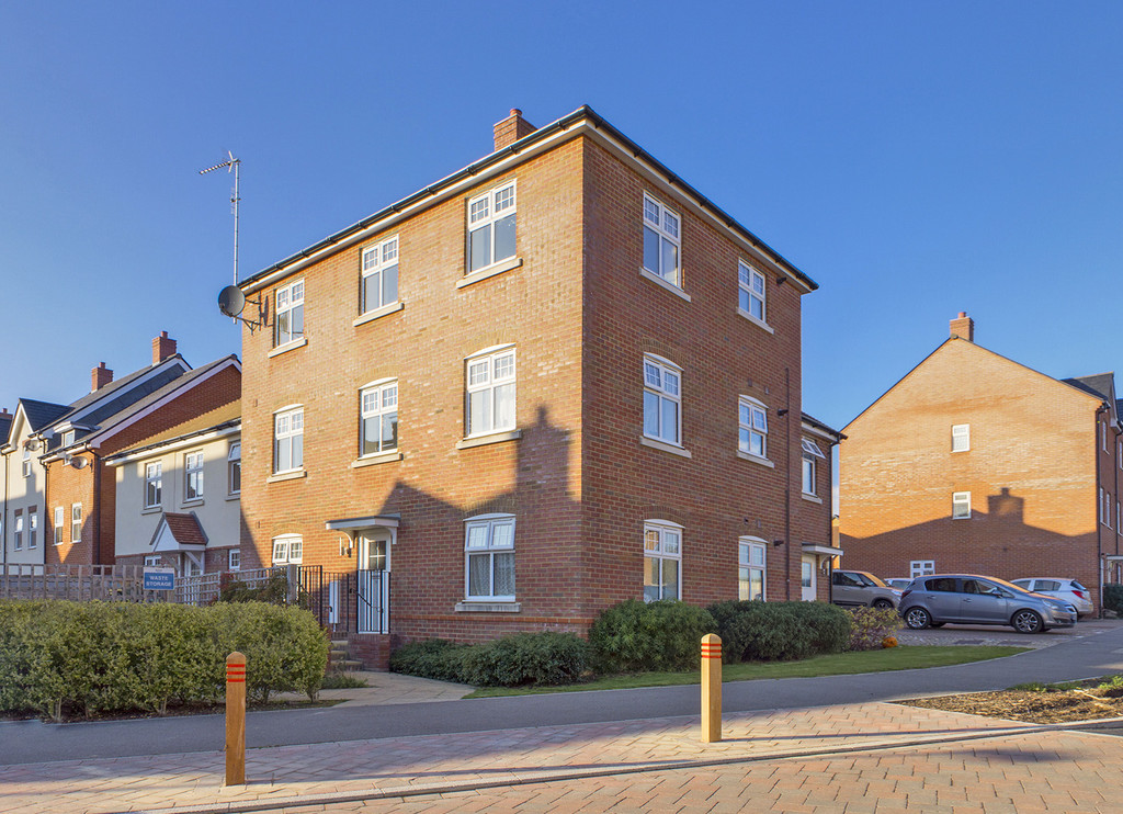 2 bed Apartment for rent in Horsham. From Martin & Co - Horsham 2 bed Apartment for rent in Horsham. From Martin & Co - Horsham