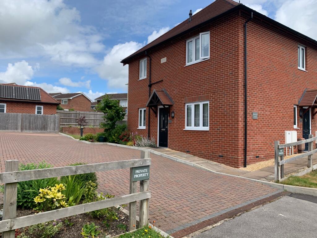 2 bed House (unspecified) for rent in Fareham. From Byrne Runciman - Wickham