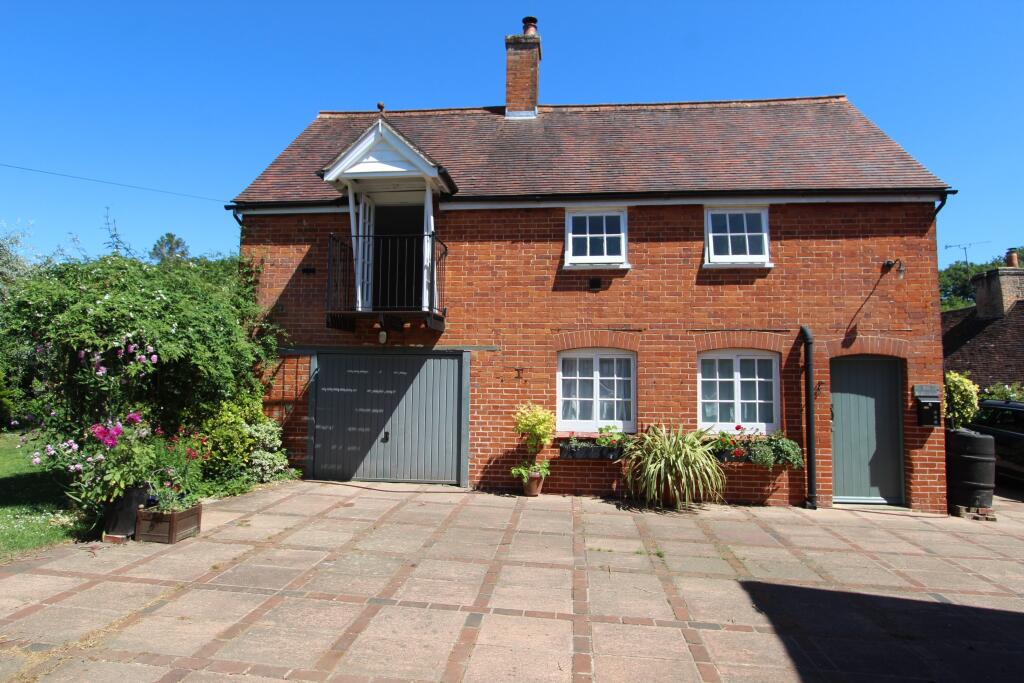 1 bed Duplex for rent in Wickham. From Byrne Runciman - Wickham 1 bed Duplex for rent in Wickham. From Byrne Runciman - Wickham