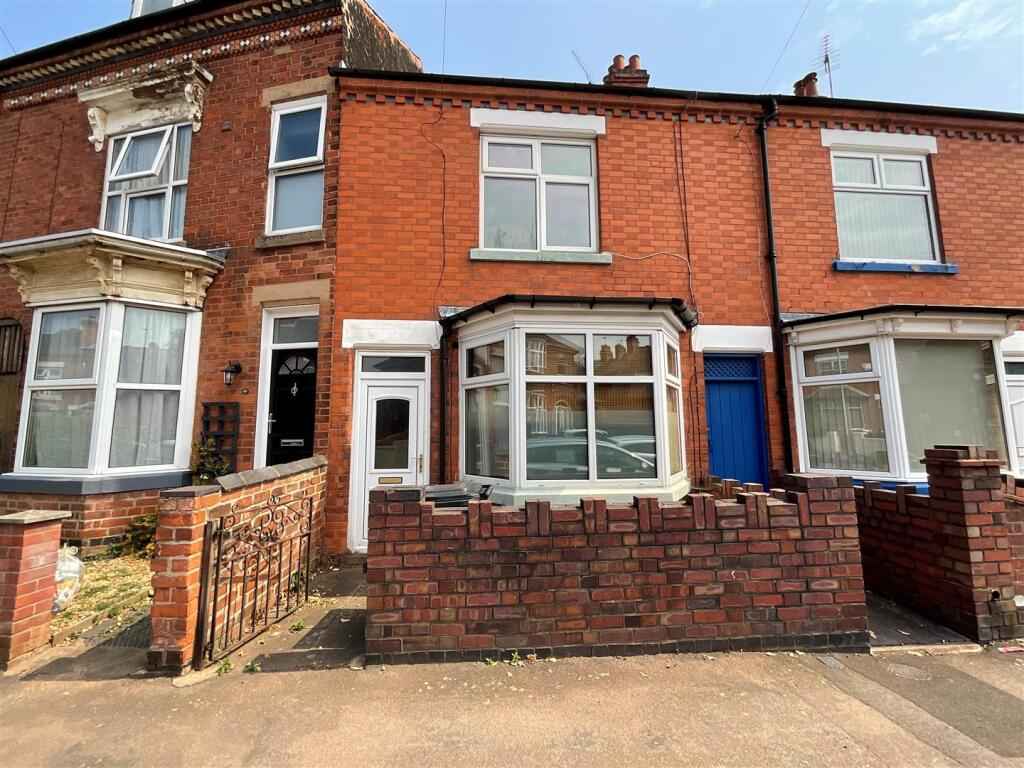 2 bed Mid Terraced House for rent in Leicester. From Carlton Estates - Narborough