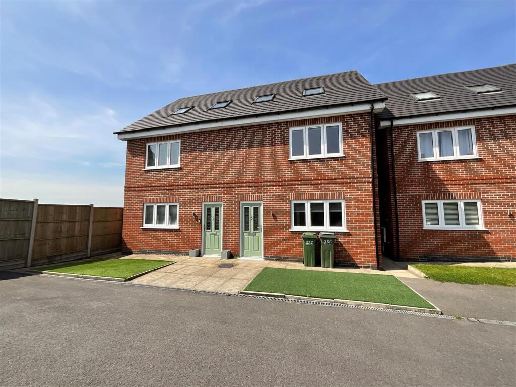 3 bed Semi Detached for rent in Huncote. From Carlton Estates - Narborough