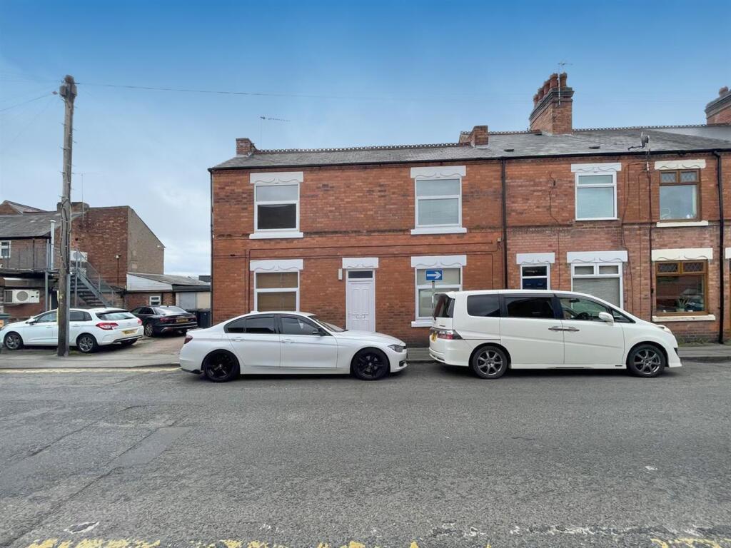 4 bed Studio for rent in Hinckley. From Carlton Estates - Narborough 4 bed Studio for rent in Hinckley. From Carlton Estates - Narborough
