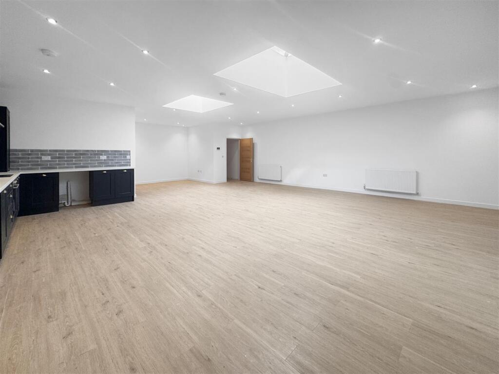 1 bed 1st Floor Flat for rent in Hinckley. From Carlton Estates - Narborough