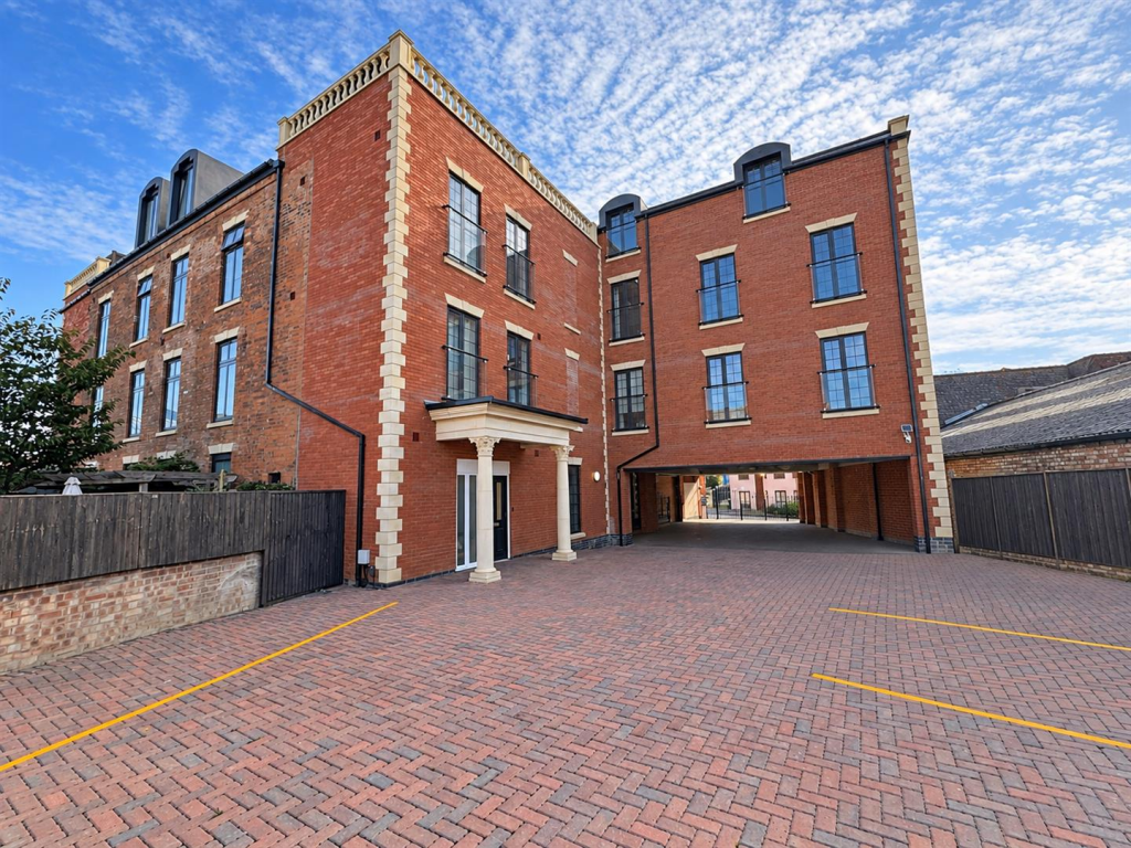 2 bed Apartment for rent in Hinckley. From Carlton Estates - Narborough