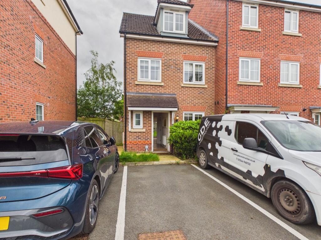 4 bed Town House for rent in Chester. From Changing-Home - Chester