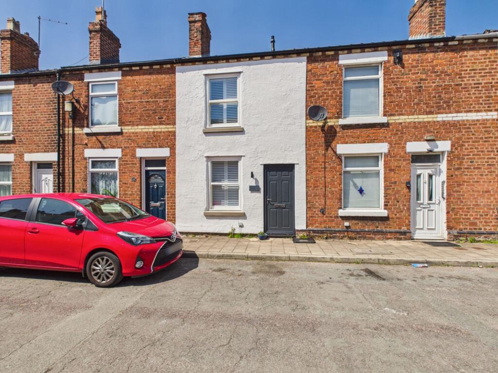 2 bed Mid Terraced House for rent in Piper's Ash. From Changing-Home - Chester