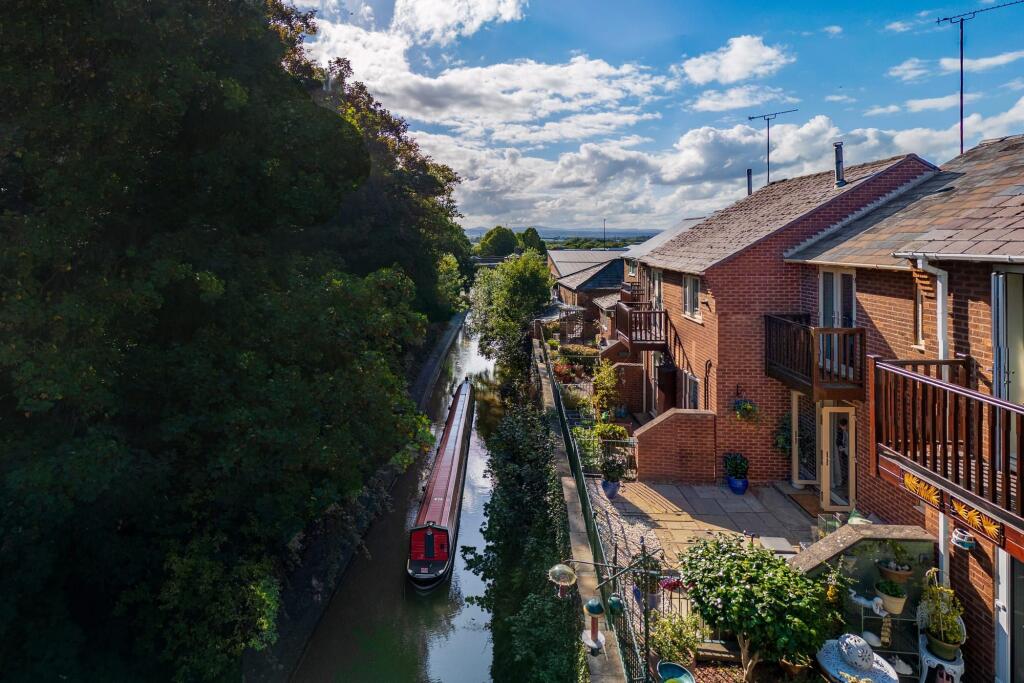 2 bed Mid Terraced House for rent in Chester. From Changing-Home - Chester