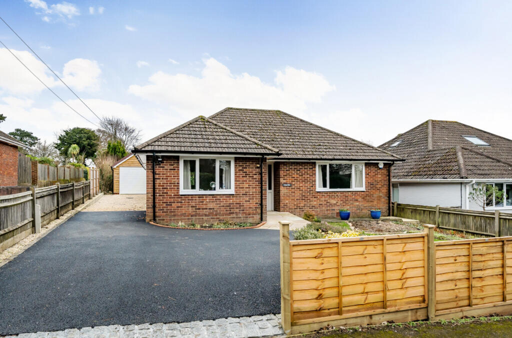 3 bed Bungalow for rent in Ropley Dean. From Charters - Alresford 3 bed Bungalow for rent in Ropley Dean. From Charters - Alresford