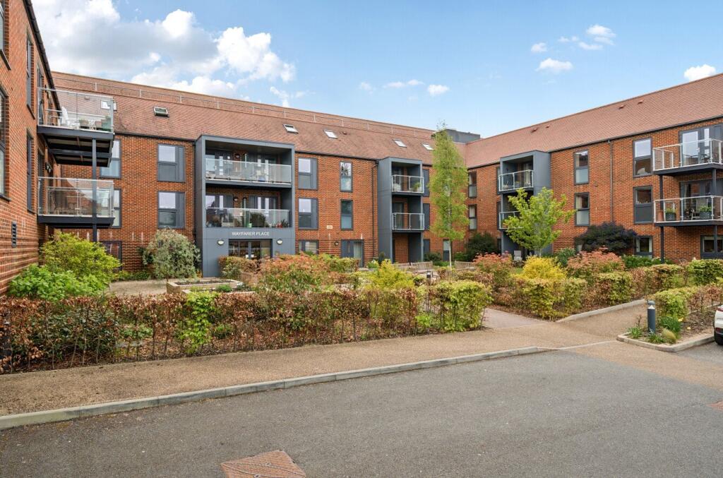 1 bed 1st Floor Flat for rent in New Alresford. From Charters - Alresford