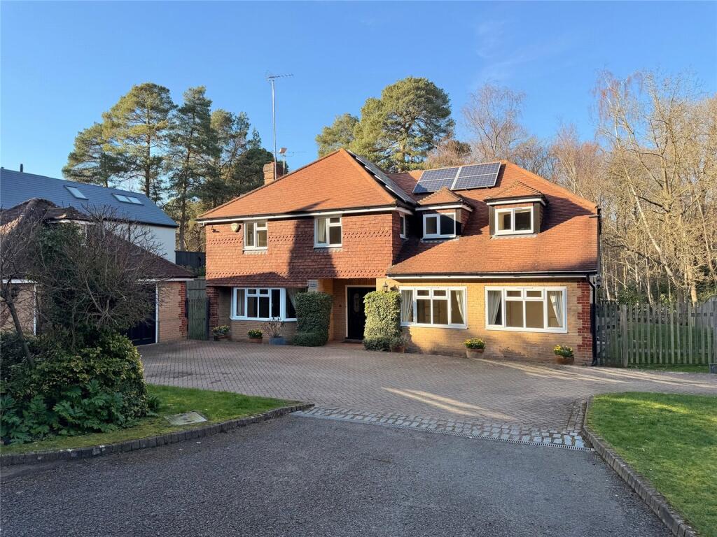 5 bed Detached for rent in Stoke D'Abernon. From Martin and Wheatley - Weybridge Lettings