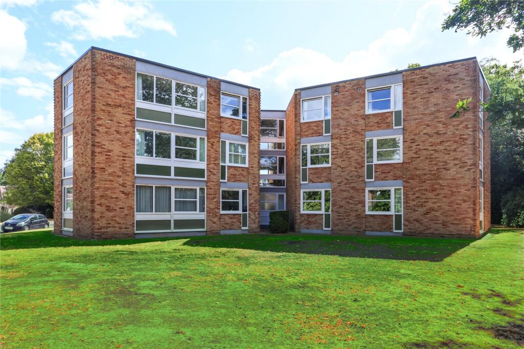 2 bed Apartment for rent in Weybridge. From Martin and Wheatley - Weybridge Lettings