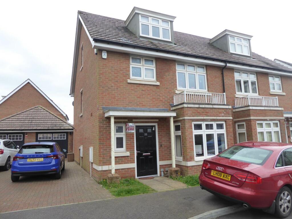 4 bed Detached House for rent in Woodley. From Martyn Russell