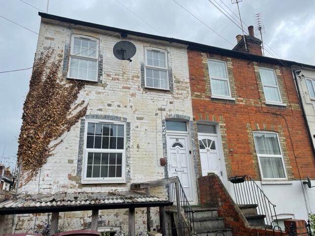 4 bed Studio for rent in Reading. From Martyn Russell Property Services - Reading