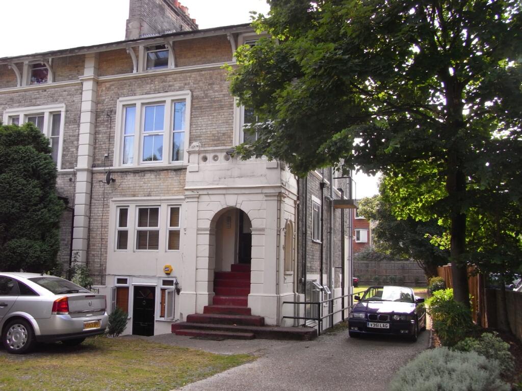 1 bed 1st Floor Flat for rent in Reading. From Martyn Russell Property Services - Reading