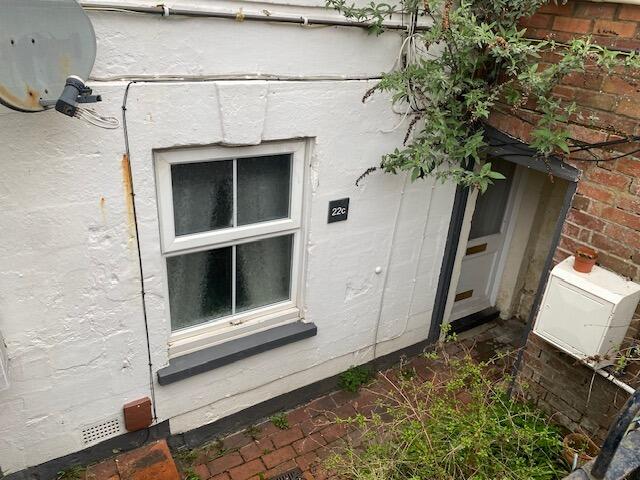 1 bed House (unspecified) for rent in Reading. From Martyn Russell Property Services - Reading