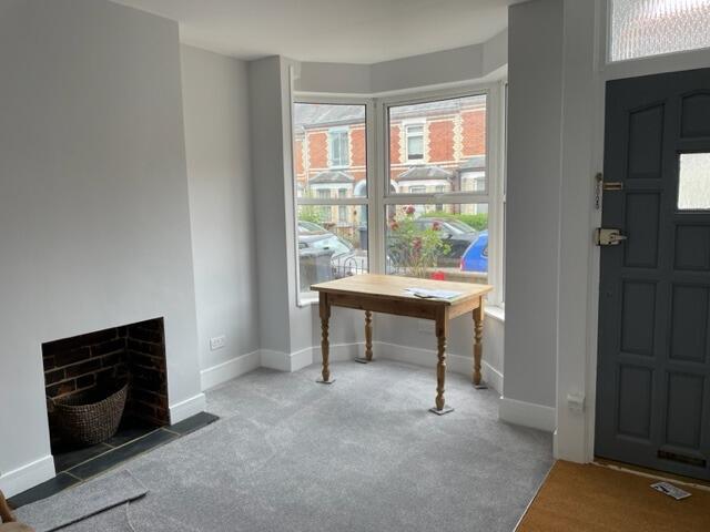 3 bed Mid Terraced House for rent in Reading. From Martyn Russell Property Services - Reading