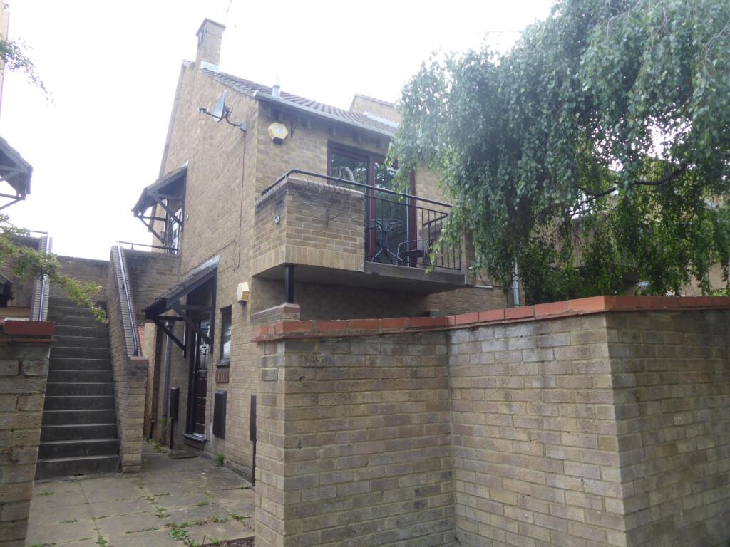 1 bed Annexe for rent in Sindlesham. From Martyn Russell Property Services - Reading