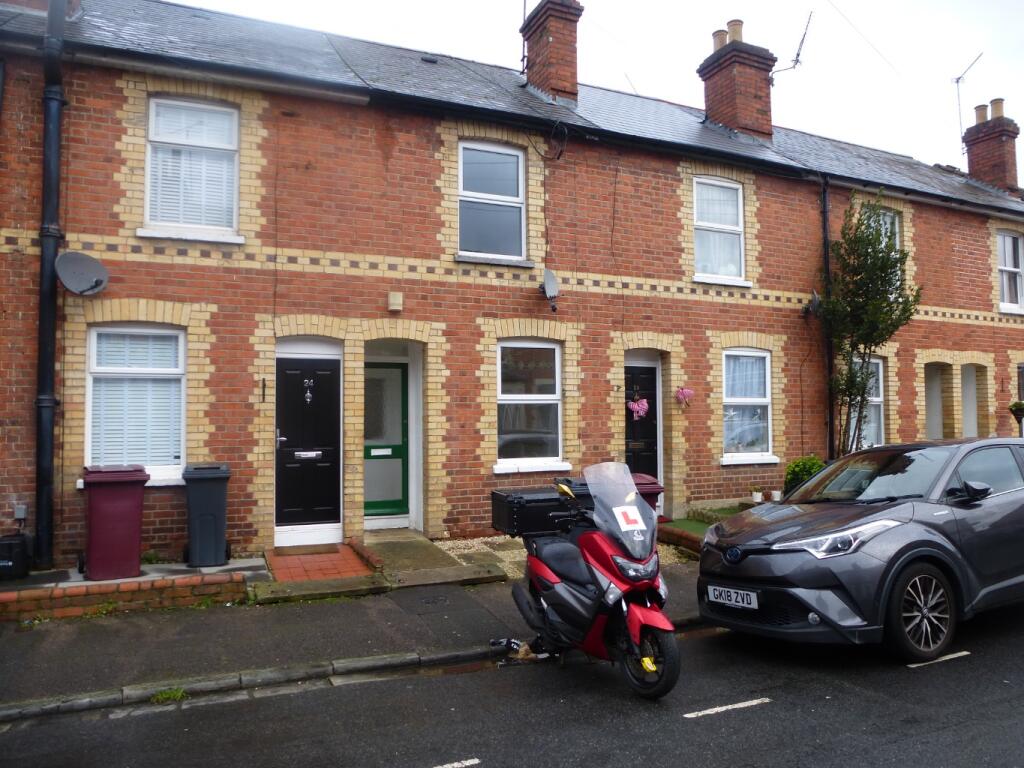 2 bed Mid Terraced House for rent in Reading. From Martyn Russell Property Services - Reading