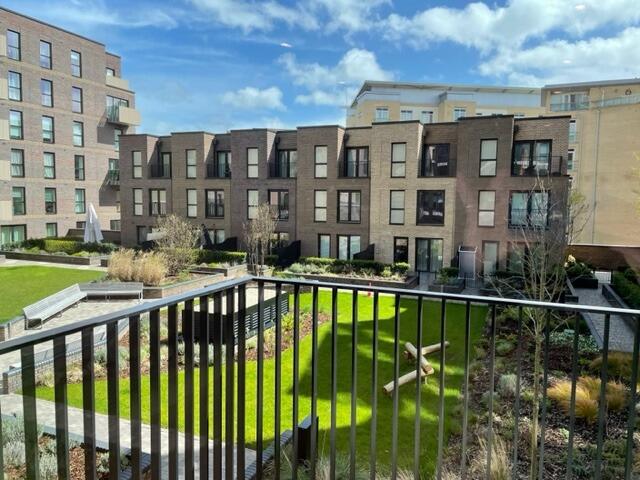 1 bed 1st Floor Flat for rent in Reading. From Martyn Russell Property Services - Reading 1 bed 1st Floor Flat for rent in Reading. From Martyn Russell Property Services - Reading