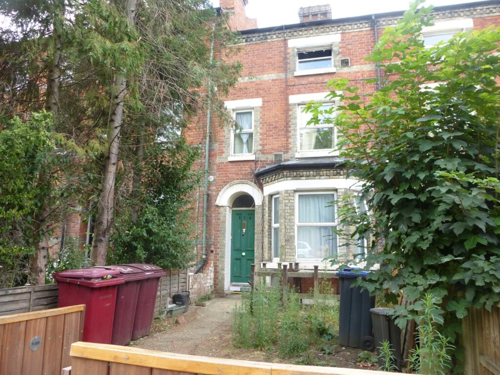 4 bed Studio for rent in Reading. From Martyn Russell Property Services - Reading