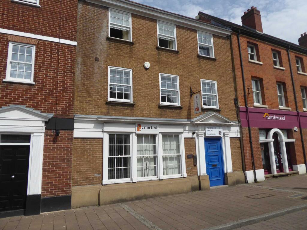 1 bed 1st Floor Flat for rent in Reading. From Martyn Russell Property Services - Reading