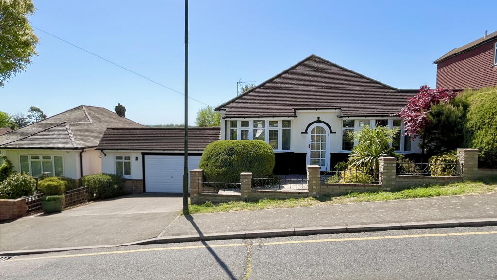 3 bed Detached for rent in Erith. From McConnells - Dartford