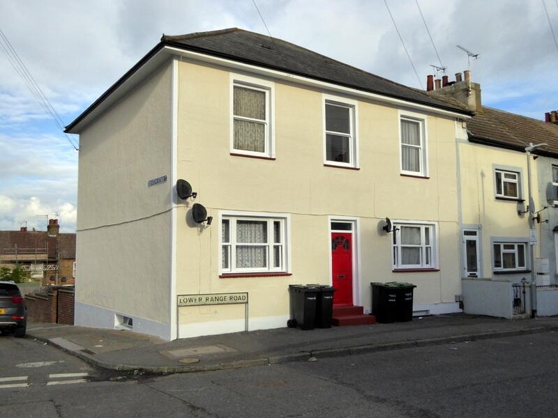 4 bed Studio for rent in Gravesend. From McConnells - Dartford