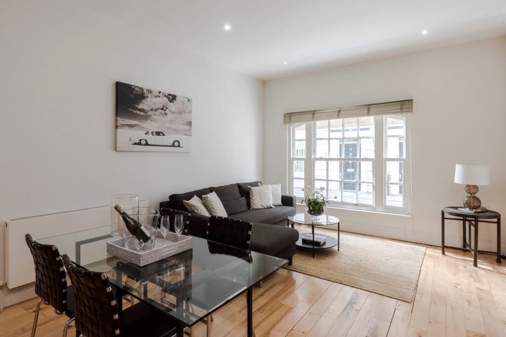3 bed Mews for rent in London. From McGlashans Property Services