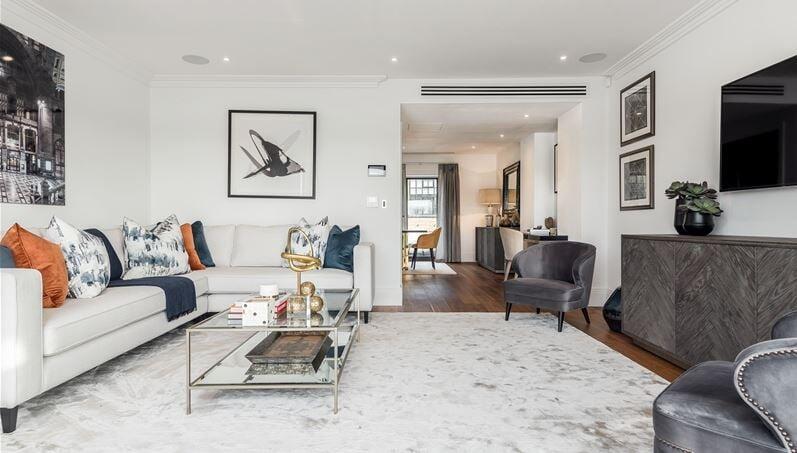 3 bed Town House for rent in London. From McGlashans Property Services