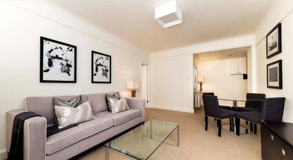 2 bed Apartment for rent in London. From McGlashans Property Services