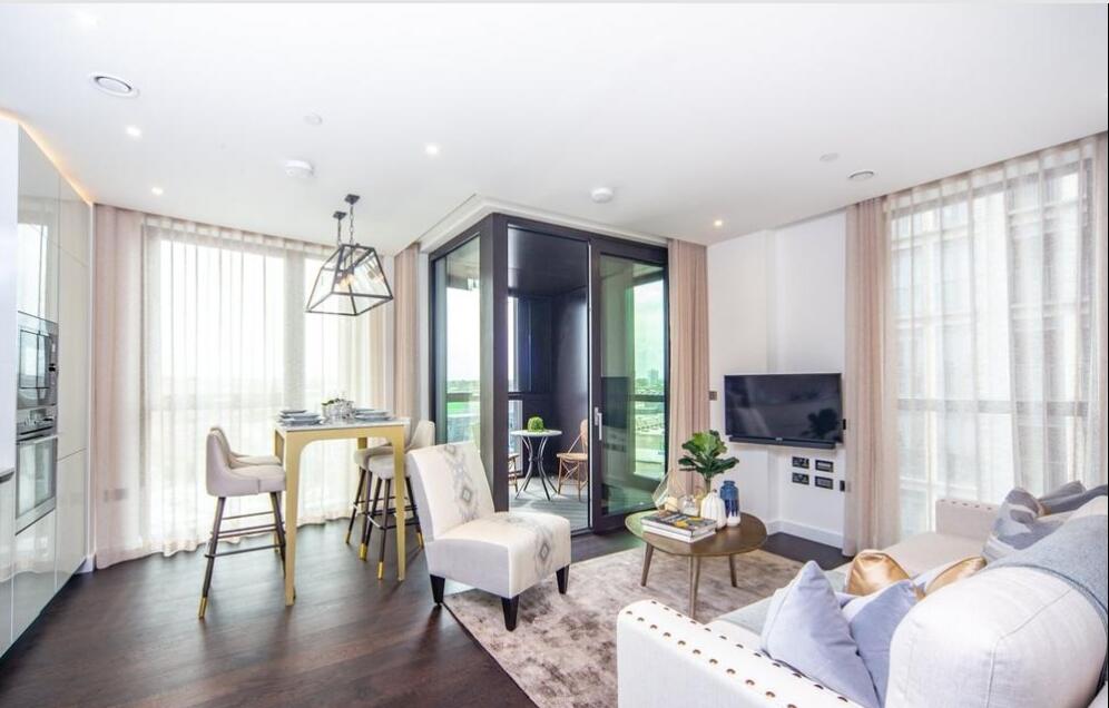 2 bed Apartment for rent in London. From McGlashans Property Services