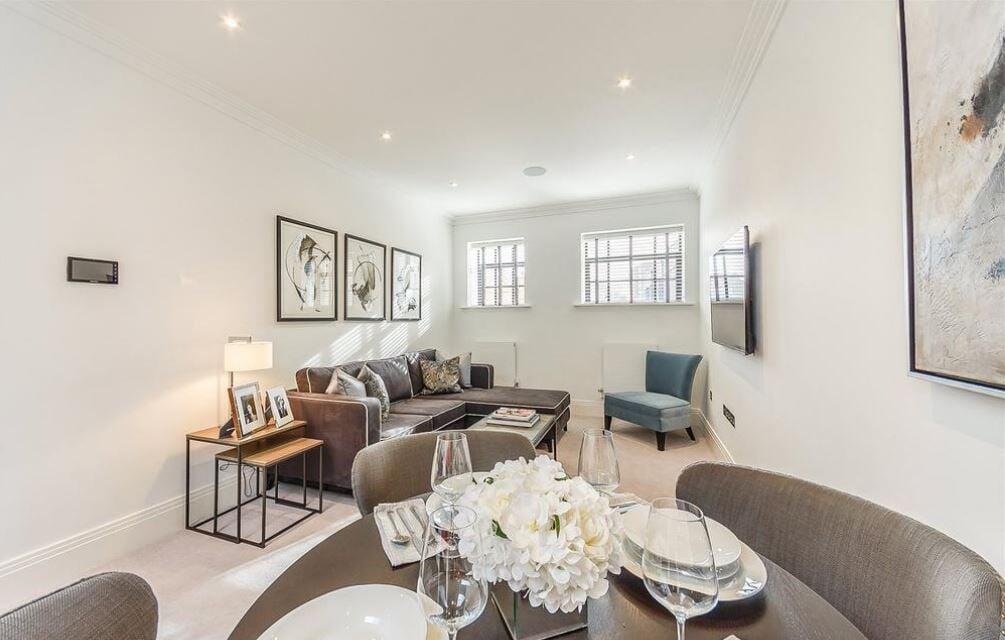 2 bed 1st Floor Flat for rent in London. From McGlashans Property Services