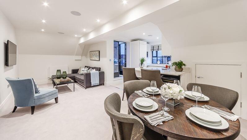 2 bed Apartment for rent in London. From McGlashans Property Services