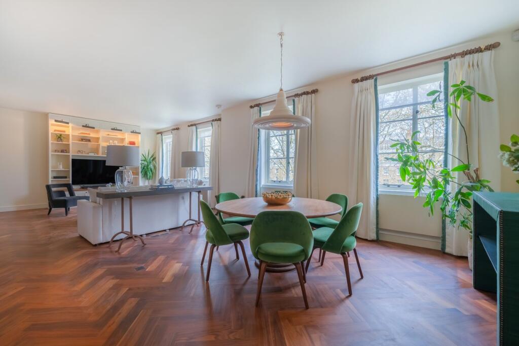 3 bed Apartment for rent in London. From McGlashans Property Services 3 bed Apartment for rent in London. From McGlashans Property Services