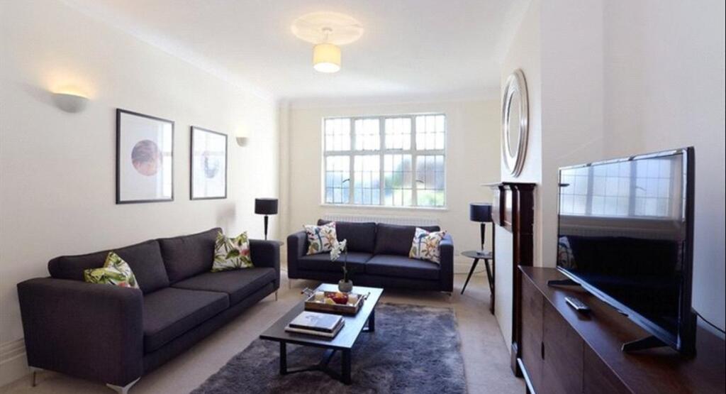5 bed Apartment for rent in London. From McGlashans Property Services