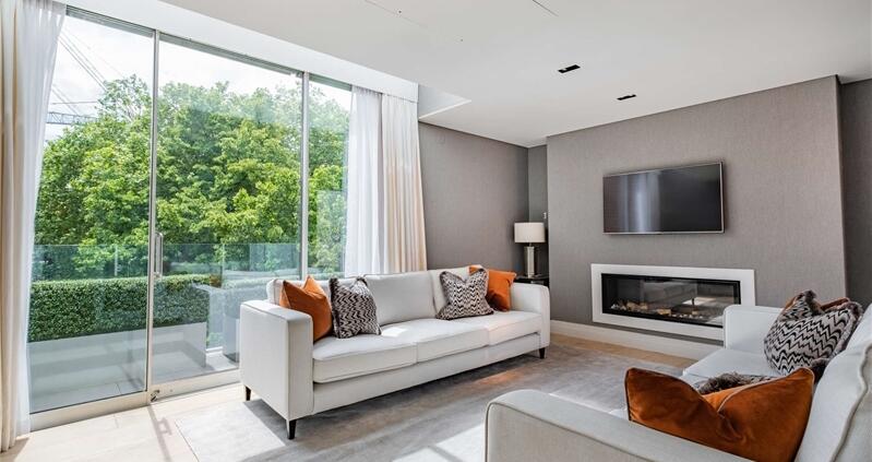 2 bed Apartment for rent in Paddington. From McGlashans Property Services
