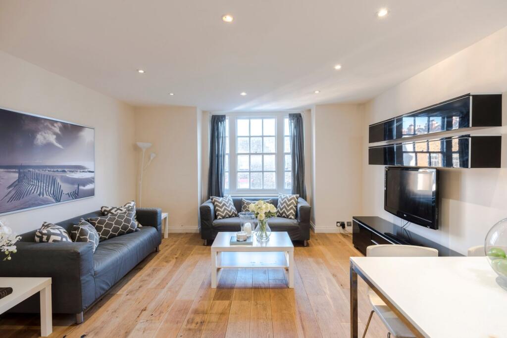2 bed Apartment for rent in London. From McGlashans Property Services