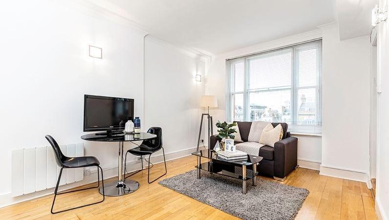 4 bed Apartment for rent in Westminster. From McGlashans Property Services 4 bed Apartment for rent in Westminster. From McGlashans Property Services