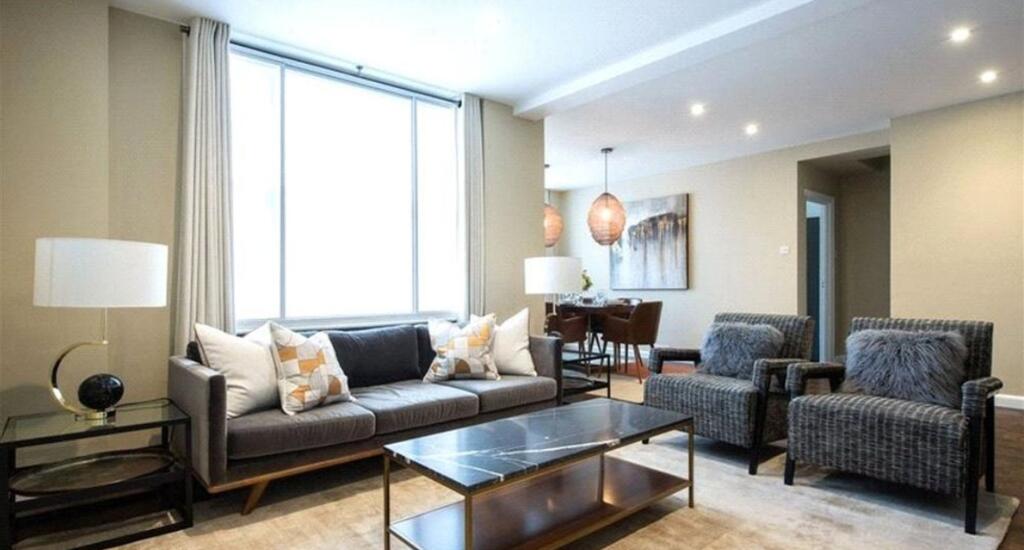 3 bed 1st Floor Flat for rent in London. From McGlashans Property Services