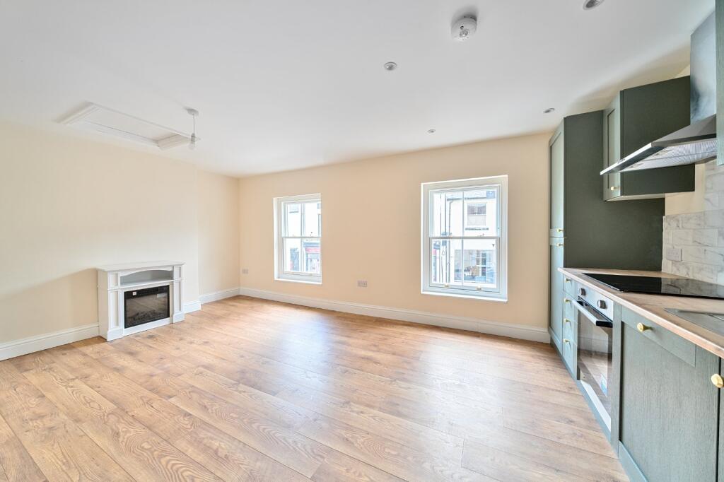 1 bed 1st Floor Flat for rent in Alton. From Charters - Alton