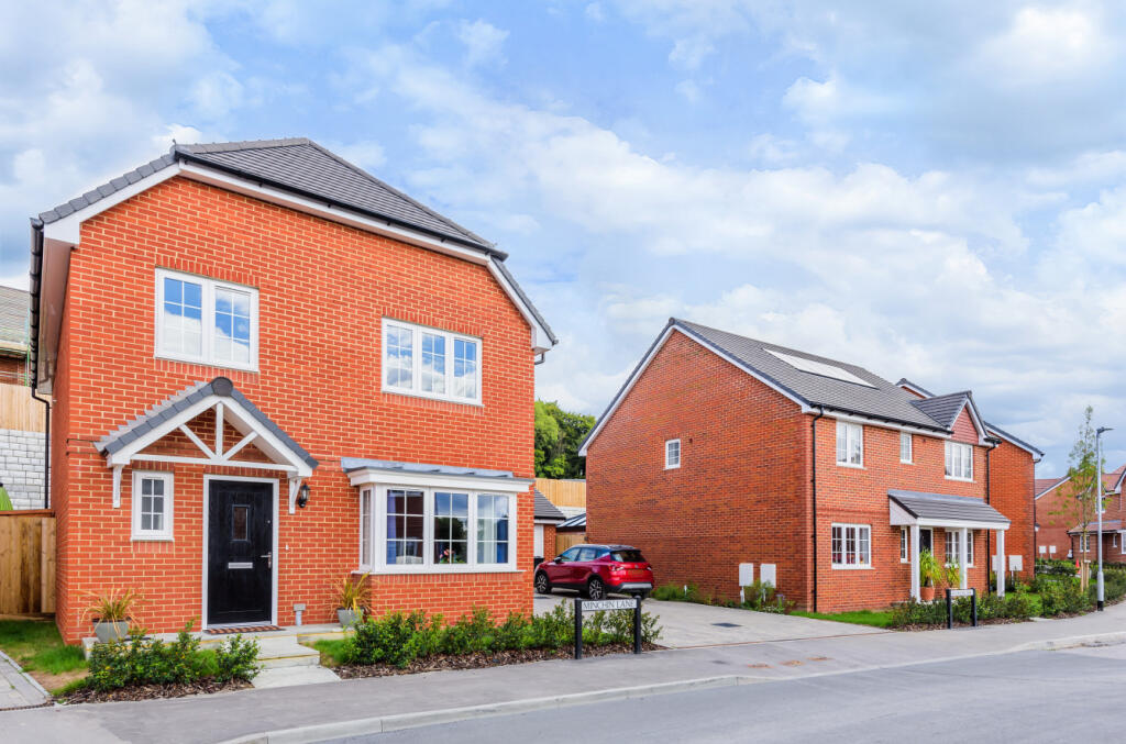 4 bed Detached for rent in . From Charters - Alton