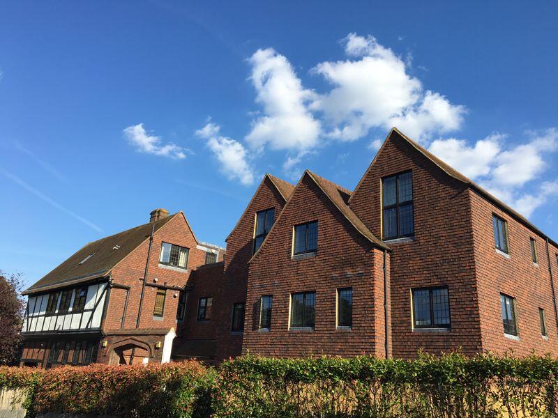 2 bed 1st Floor Flat for rent in Epsom Downs. From Michael Everett & Co - Epsom - Sales & Lettings 2 bed 1st Floor Flat for rent in Epsom Downs. From Michael Everett & Co - Epsom - Sales & Lettings