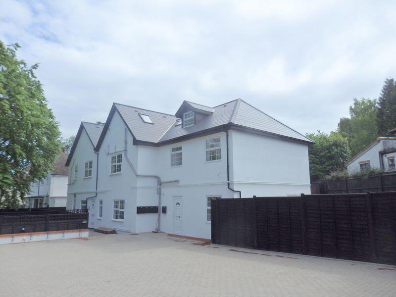 2 bed 1st Floor Flat for rent in Banstead. From Michael Everett & Co - Epsom - Sales & Lettings