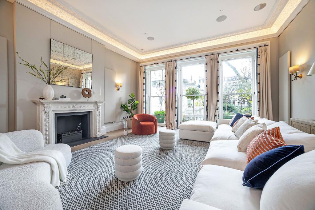 3 bed Apartment for rent in Kensington. From Milton Stone - London