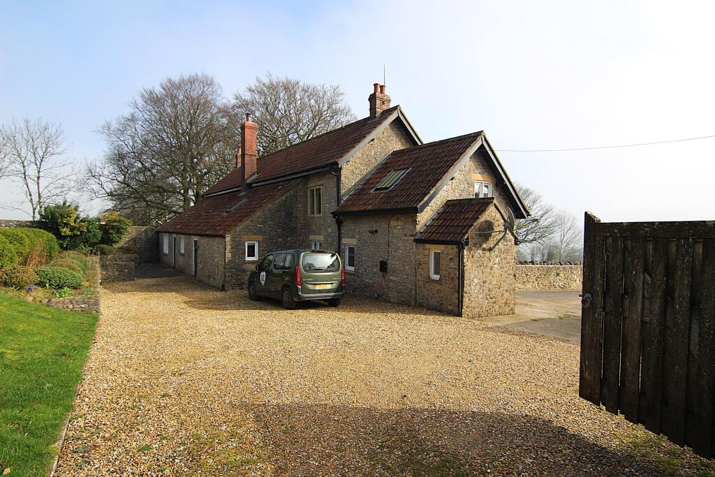 4 bed Detached for rent in . From Cherry Tree Estates - Chew Magna