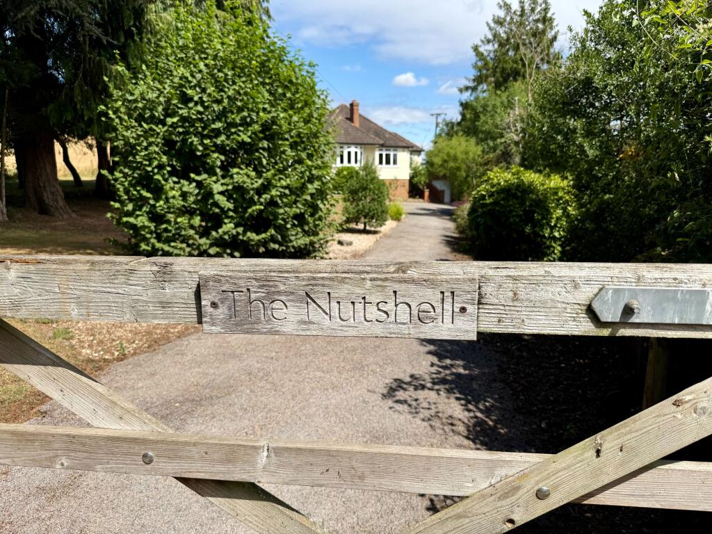3 bed Bungalow for rent in Pensford. From Cherry Tree Estates - Chew Magna