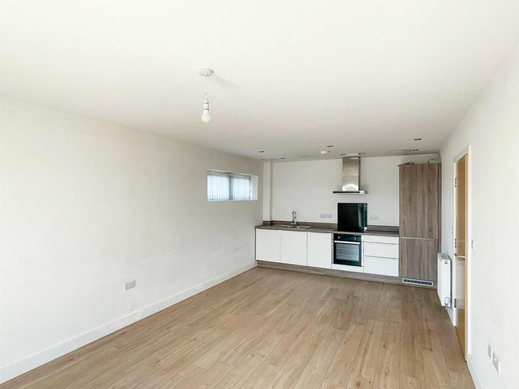 1 bed Apartment for rent in Warmsworth. From Moss Properties - Doncaster
